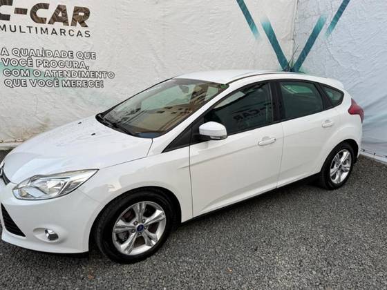 FORD FOCUS 1.6 SE 16V FLEX 4P POWERSHIFT FORD FOCUS 1.6 SE 16V FLEX 4P POWERSHIFT